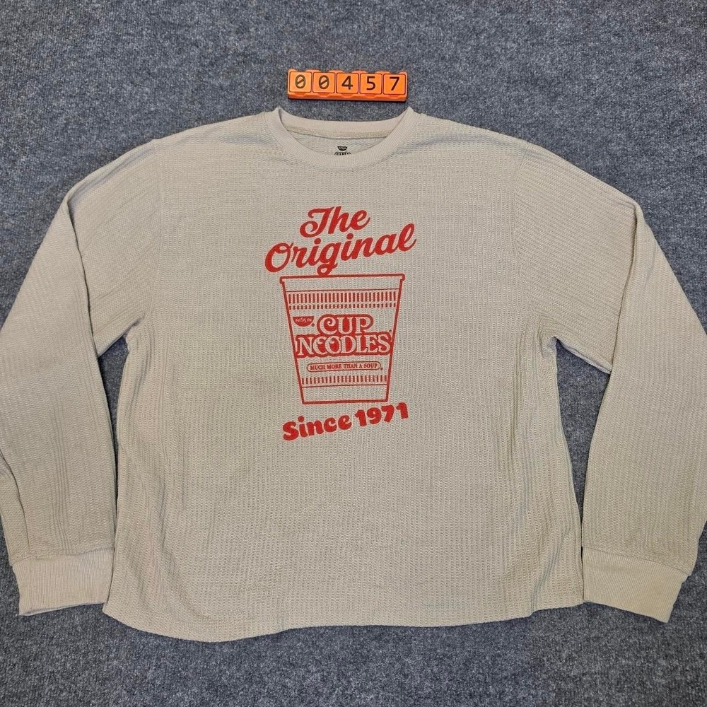 Nissin Cup Noodles Long Sleeve Thermal Shirt with red graphic. Size XL.